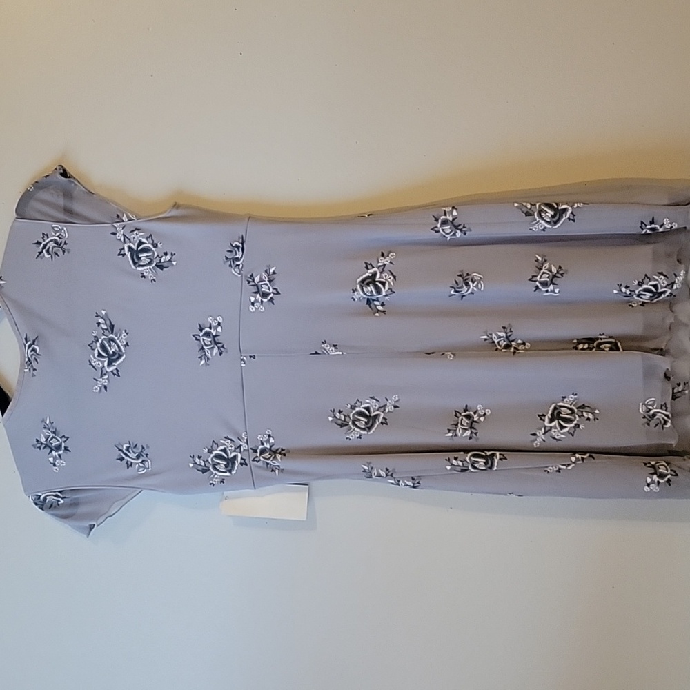 NWT Vintage Gray Floral  Cap Sleeve Sun Dress - Picture 2 of 7